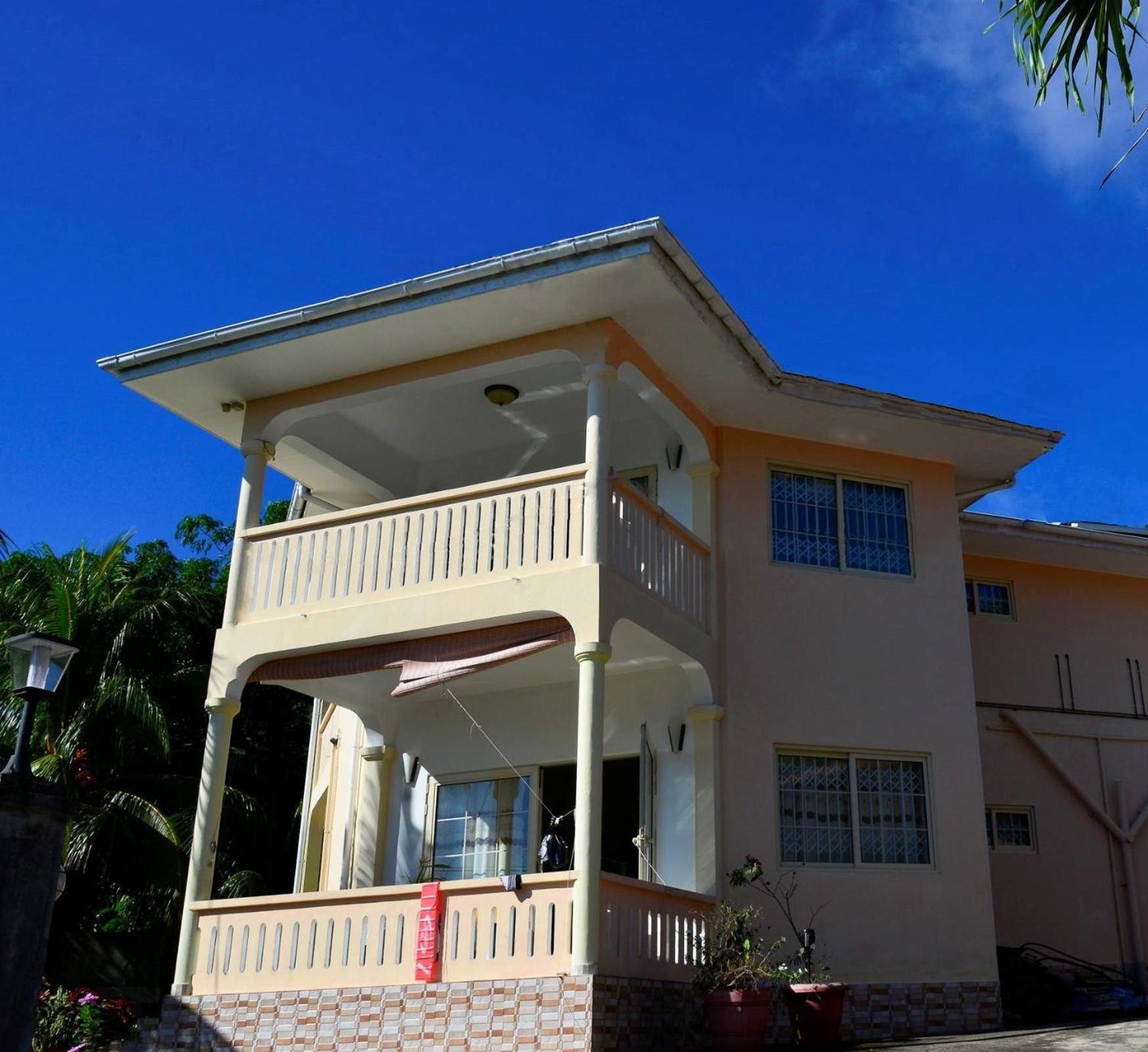 Korrine'S Cottage Horizon Beau Vallon  Buitenkant foto